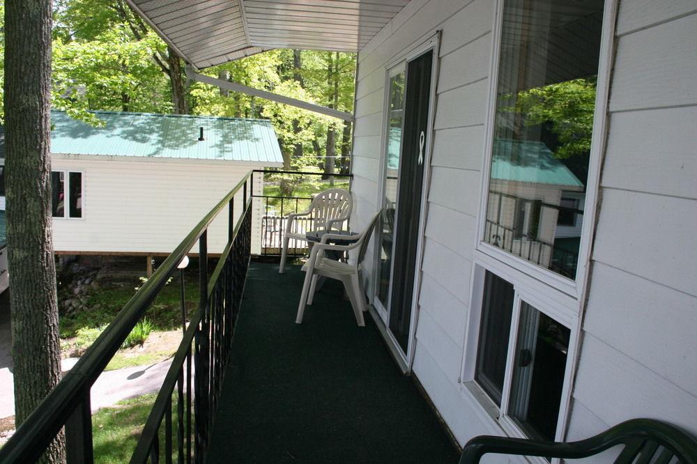Beachwood Resort Deer Bay Exterior photo
