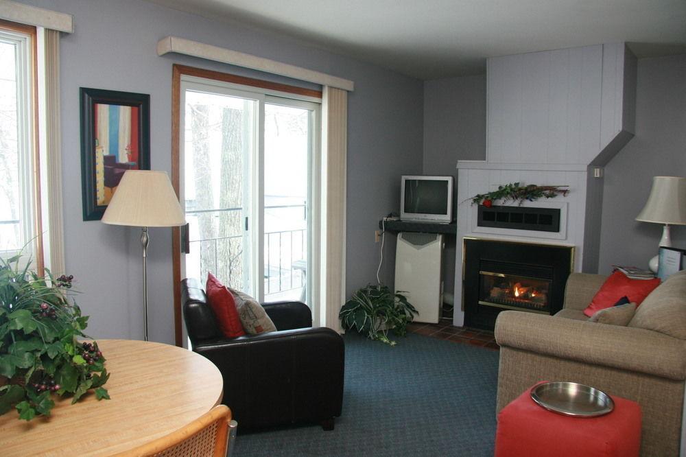 Beachwood Resort Deer Bay Exterior photo