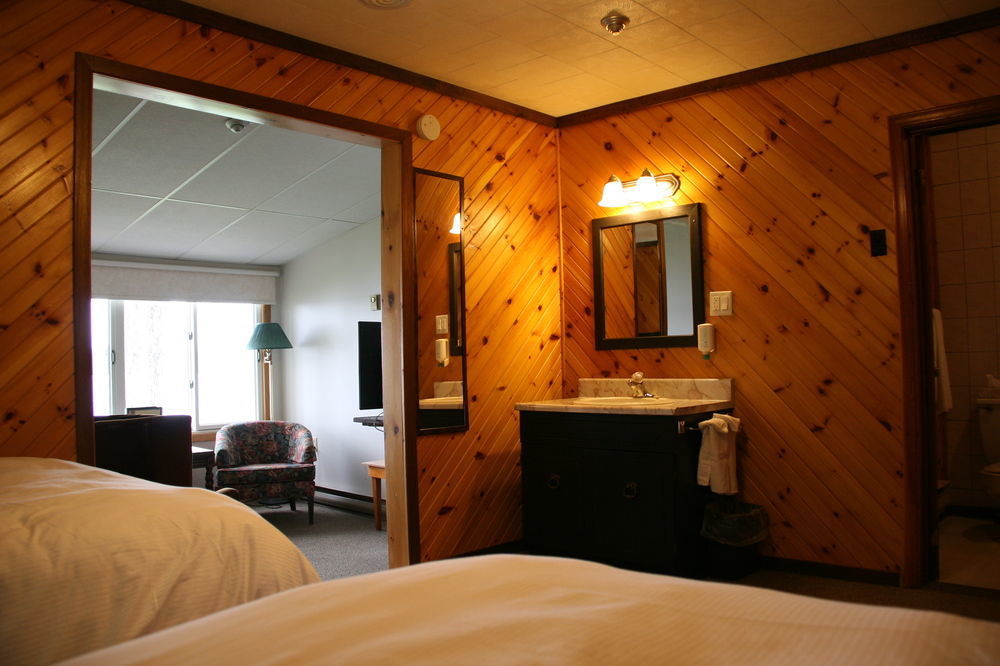 Beachwood Resort Deer Bay Exterior photo