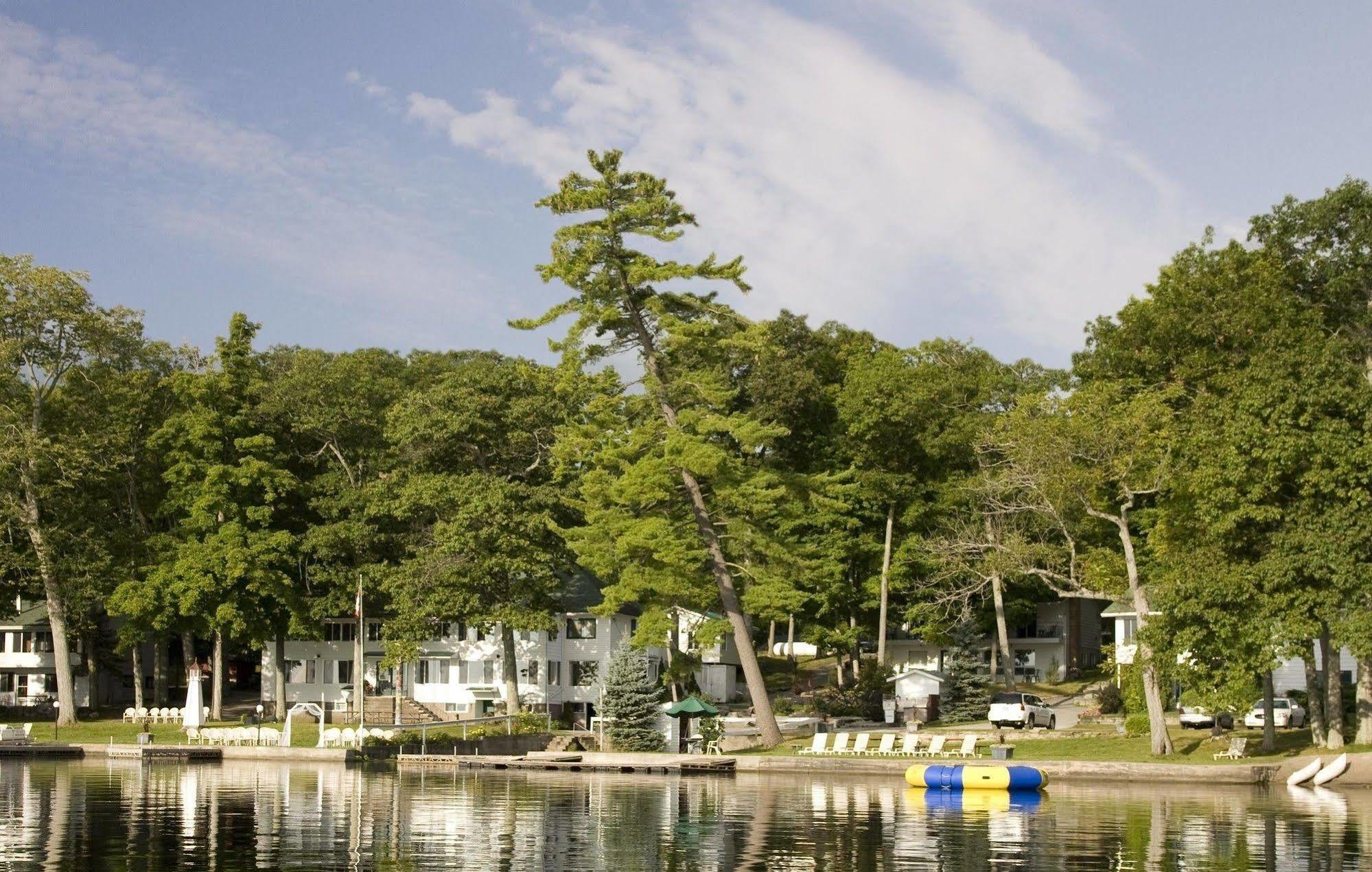 Beachwood Resort Deer Bay Exterior photo